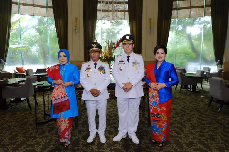 Batik Khas Malinau Warnai Pelantikan Gubernur  dan Wakil Gubernur Kalimantan Utara